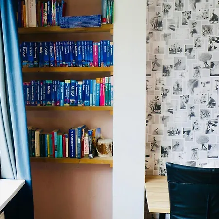 Bed & Breakfast Silver Moon Voorschoten