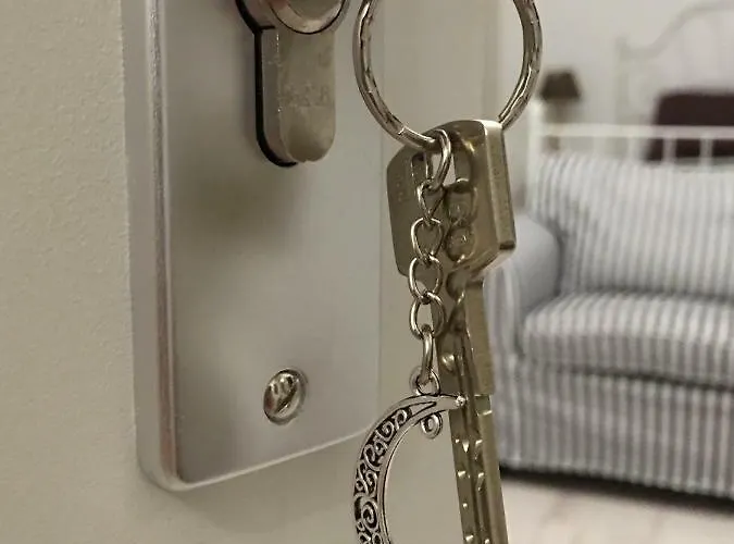 Silver Moon Nocleg ze śniadaniem *